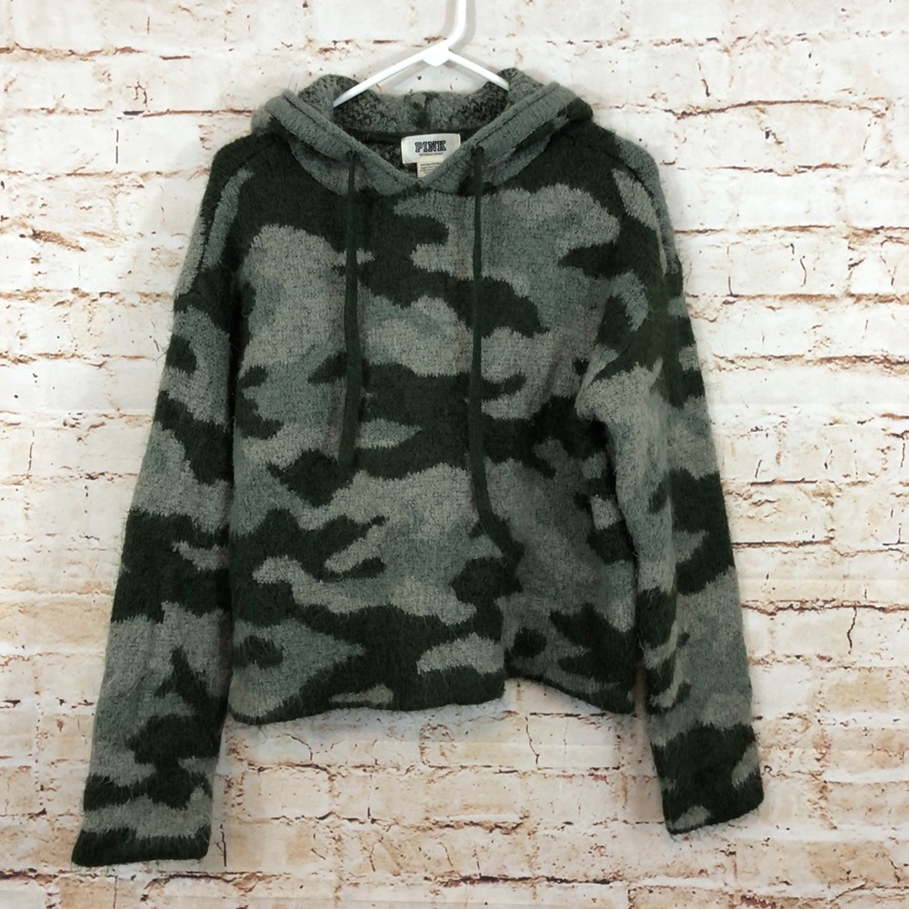Victorias Secret PINK small Boyfriend Camo Cropped Pullover Hoodie Sweater